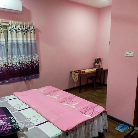 Villa Auliyya - Mslimonly Kampong Sungai Leman Екстер'єр фото