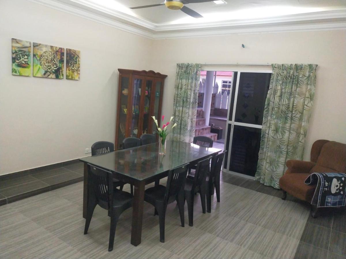 Villa Auliyya - Mslimonly Kampong Sungai Leman Екстер'єр фото