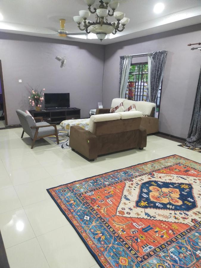 Villa Auliyya - Mslimonly Kampong Sungai Leman Екстер'єр фото
